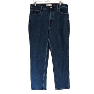 Abercrombie & Fitch Ultra High Rise Ankle Straight Jean sz 32/14